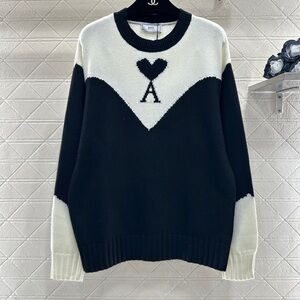 Ami Monochrome Heart Crew Neck Sweater